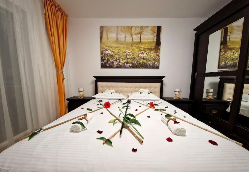 Ferienwohnung Forest Intimate Hideaway - Sub Padure Love Nest Brașov Exterior foto